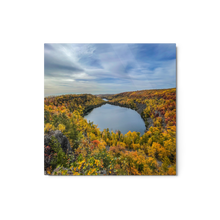 Load image into Gallery viewer, Bean and Bear Lake Hiking